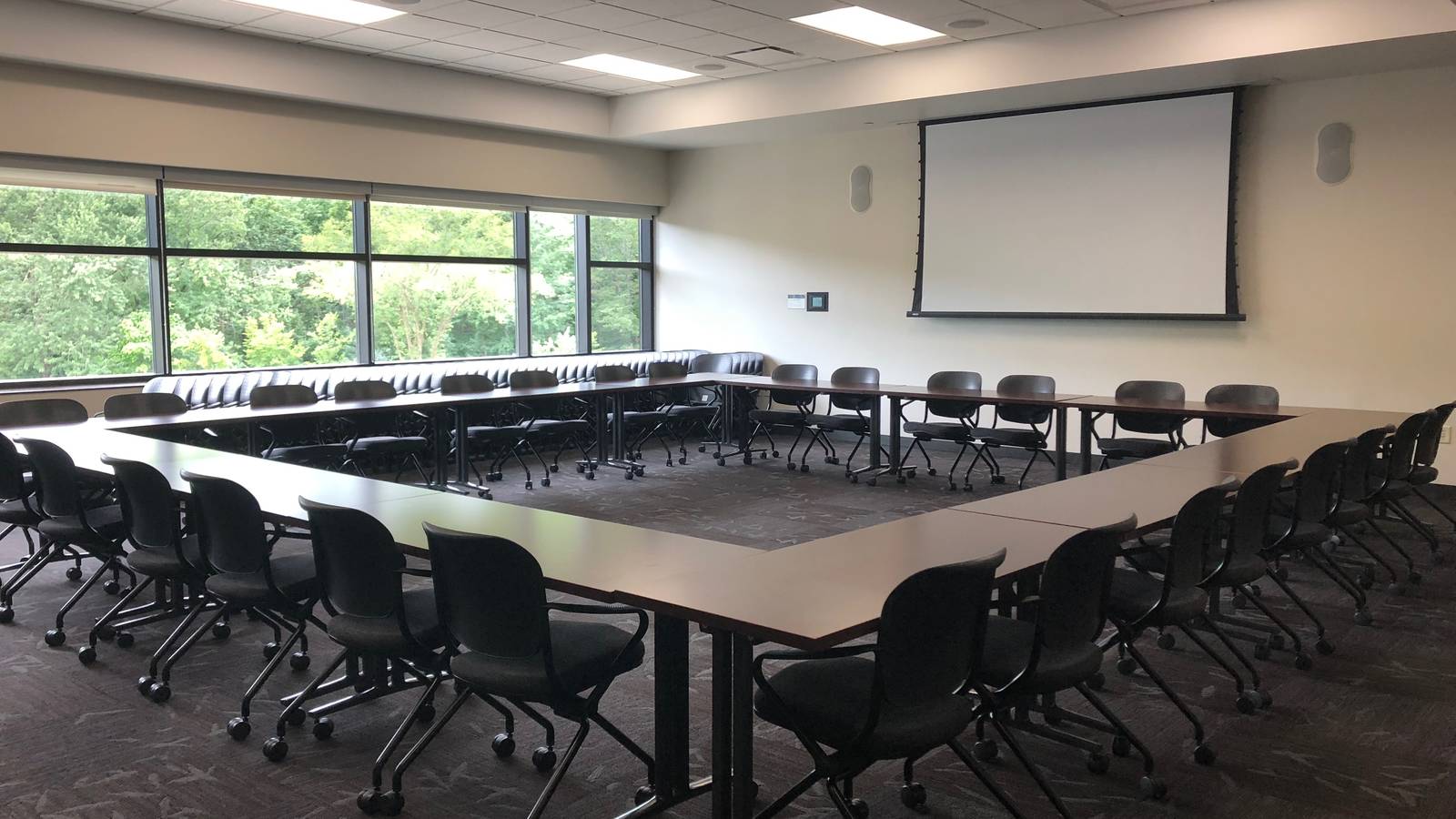 Ho-Chunk Room: conference-O layout