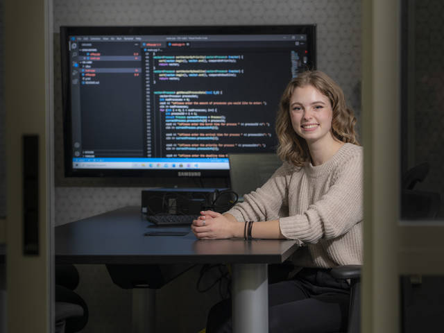Alexis Lappe has excelled in the classroom as a UW-Eau Claire computer science major, but she also worked hard as a Blugold to make the STEM fields more inclusive and equitable.