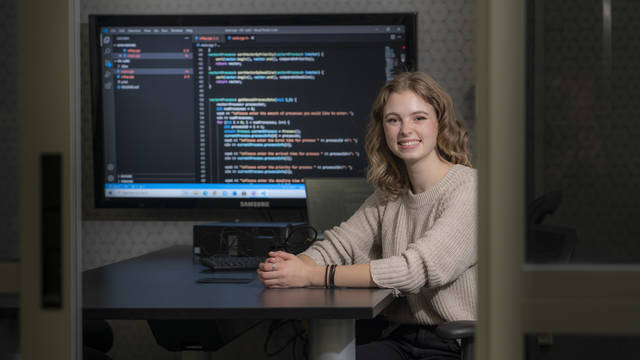 Alexis Lappe has excelled in the classroom as a UW-Eau Claire computer science major, but she also worked hard as a Blugold to make the STEM fields more inclusive and equitable.