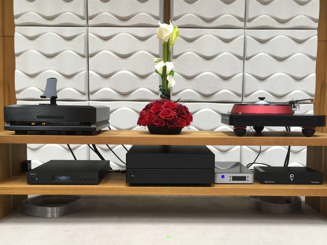 Perkins' Stereo Products on Display in Tokyo