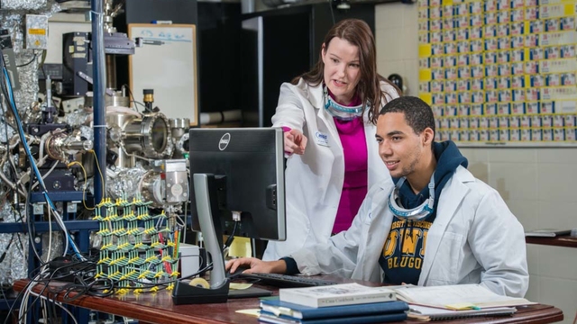 Tayo Sanders II, named UW-Eau Claire’s second Rhodes Scholar on Nov. 22, works with his faculty mentor, Dr. Jennifer Dahl, in the UW-Eau Claire Materials Science Center.
